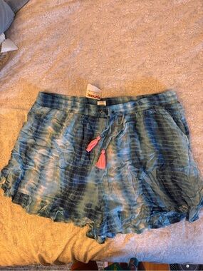 Blue Tie-Dye Women’s Shorts with Pink Tassel Drawstring NEW NWT size XL